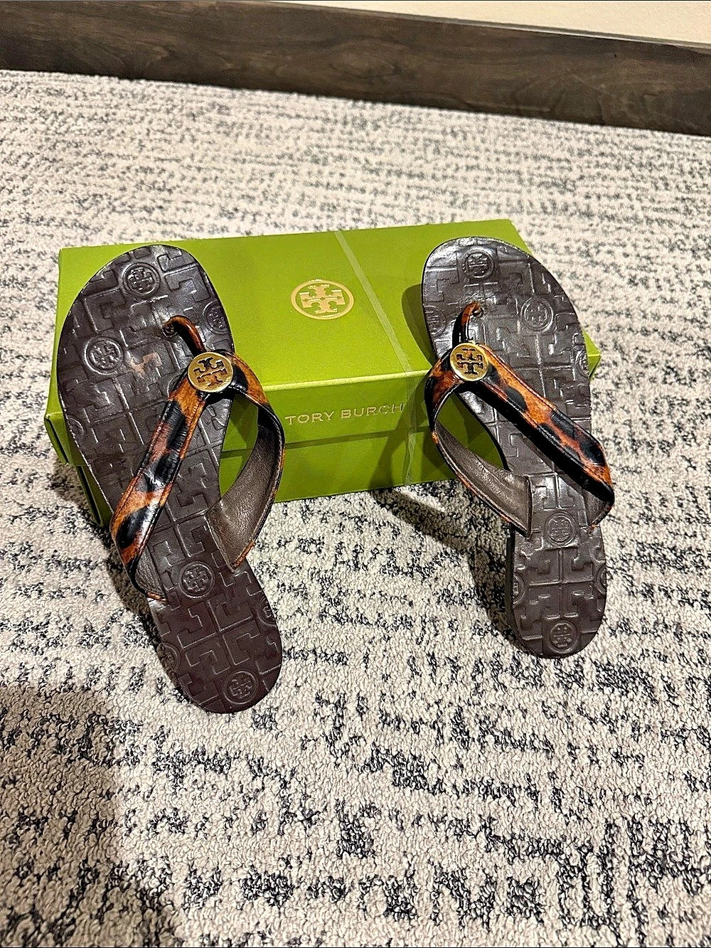 Tory Burch Miller Jelly Thong Sandal Brown & Black size 7